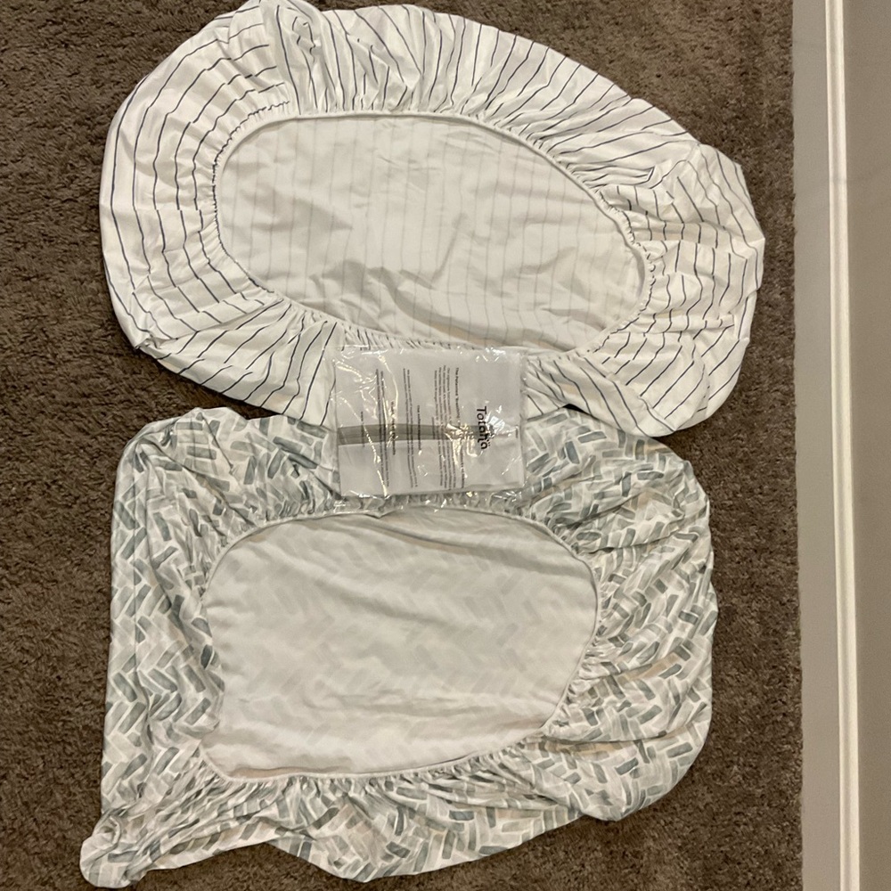 TotAha Premium Stretchy Crib Sheets (2-Pack)-Hypoallergenic, Silky Comfort, Butt